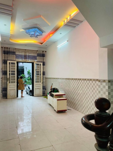 CẦN BÁN NHÀ MỚI, 83M2, GẦN NGÃ TƯ HÀNG XANH, P.17 Q.BÌNH THẠNH, GIÁ 9.2 TỶ lh 0703625161
