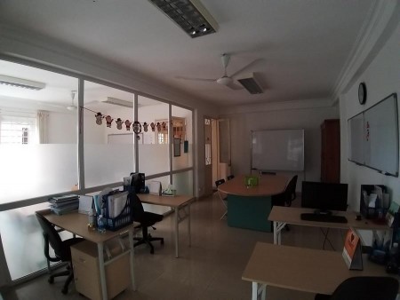Bán nhà phố Thành Trung Lô góc 6 Tầng mới Trâu Quỳ Thang máy dt 89m2. LH 0982852808