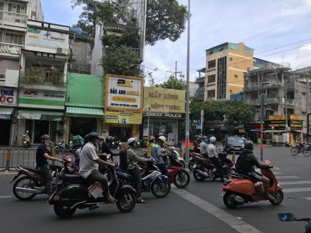 Bán nhà MT Lê Hồng Phong ngay ngã 4 Lê Hồng Phong và Hùng Vương, DT 4x25m