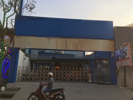 Cho Thuê Nhà Quận Gò Vấp dt 8 x 26 Mặt Tiền Quang Trung