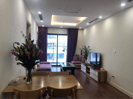 Bán căn hộ 2 ngủ chung cư Imperia Garden, DT 66m2, tặng toàn bộ nội thất, giá 2.x tỷ.