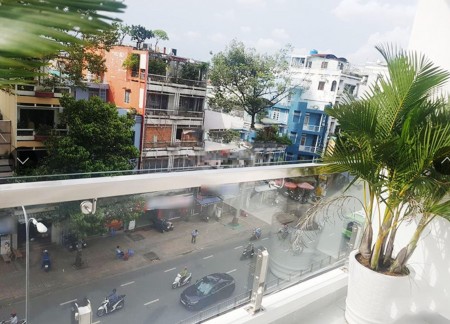 Nhà NguyênCăn MT Đường 3/2 Q.11 - DT 3.7x14M, 8PN giá 32tr