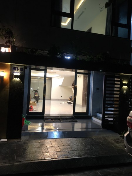 CHO THUÊ VĂN PHÒNG 82M2 MỖI SÀN, 1 HOẶC 2 TẦNG VỊ TRÍ ĐẸP TẠI LIỀN KỀ THỐNG NHẤT COMPLEX SÁT MẶT ĐƯỜNG NGUYỄN TUÂN, AN NINH TỐT,THANG MÁY, ĐƯỜNG VÀO RỘNG RÃI
