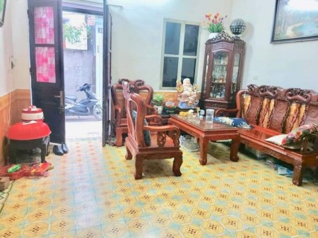 Bán nhà view hồ, nhỉnh 3 tỷ duy nhất ở Hoàng Thế Thiện, Long Biên