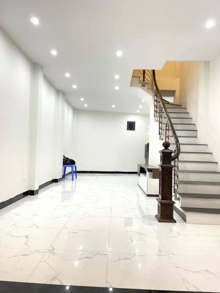 Nhà Mới Xuân phương, 45m, ở ngay, Gara, ngõ thông, kinh doanh 4,x tỷ