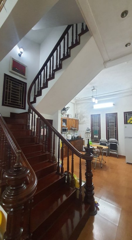 Gia đình cần bán nhà Thái Hà, Đống Đa, 85m2x4TxMT4.5m, 8.2tỷ