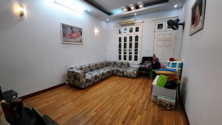 Bán nhà phố Sài Đồng, đất lộc, thoáng mát, 48m2, 3.05 tỷ