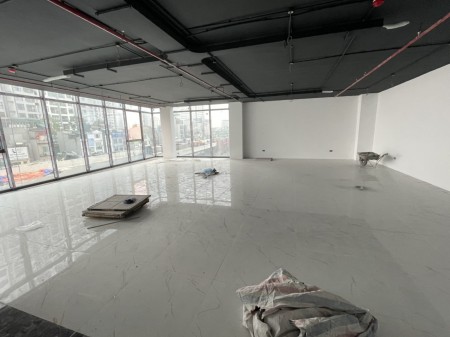 Cho thuê văn phòng tây nam Linh Đàm Hoàng Mai diện tích mỗi sàn 70 m2 x 5tầng, Mặt tiền 5m,