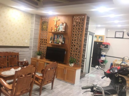 Chỉ 6.5 tỷ có TL có ngay nhà 45 m2 2 tầng hẻm xe hơi. Bành Văn Trân, Tân Bình 0912352858.