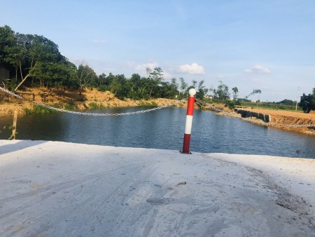 BÁN GẤP GIÁ SIÊU RẺ, CÁCH NHÀ MÁY VINROUP MẤY TRĂM BƯỚC CHÂN, DIỆN TÍCH 77m2 full thổ cư, 2 mặt tiền, sẵn sổ đỏ, sang tên trong nốt nhạc LH: 086813196