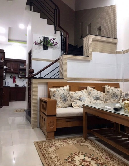 Bán nhà cực đẹp HXH giáp chợ Bà Chiểu ở ngay DT 49m2, 5.6 tỷ (TL)
