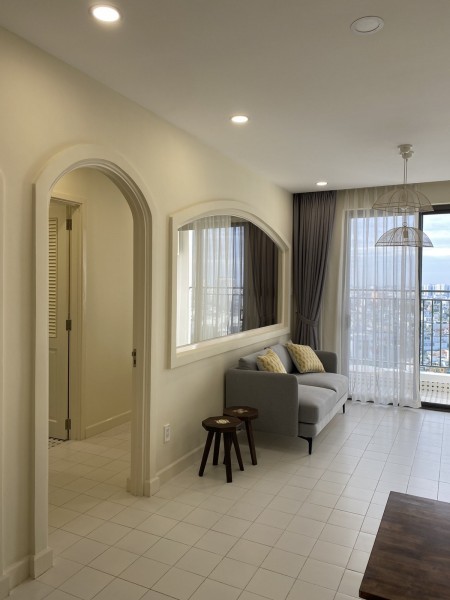 Em cần cho thuê nhanh CC Wilton 2PN, view hồ bơi, đầy đủ nội thất, giá 15tr/th. LH 0796523468