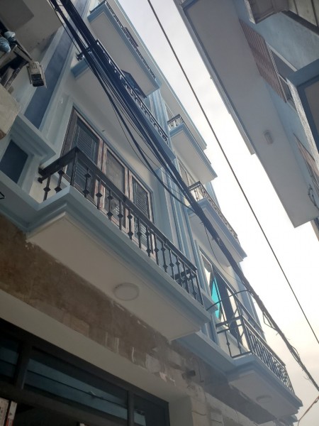 Hoa hậu mặt tiền 4m xây 4 tầng giá 3.5tỷ Ngã tư Tố Hữu Vạn Phúc,Hà Đông, cách ngã tư 150m