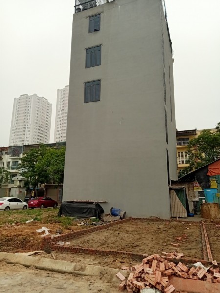 Chính chủ bán em hoa hậu khu 6.9 ha ngay gần đường Trịnh Văn Bô cách Mỹ Đình 3Km. Đường trước mặt 9m.