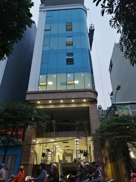 Bán tòa nhà văn phòng 9 tầng mặt phố Khuất Duy Tiến Dt 150m2 Mt 6.5m.GIÁ= 67tỷ