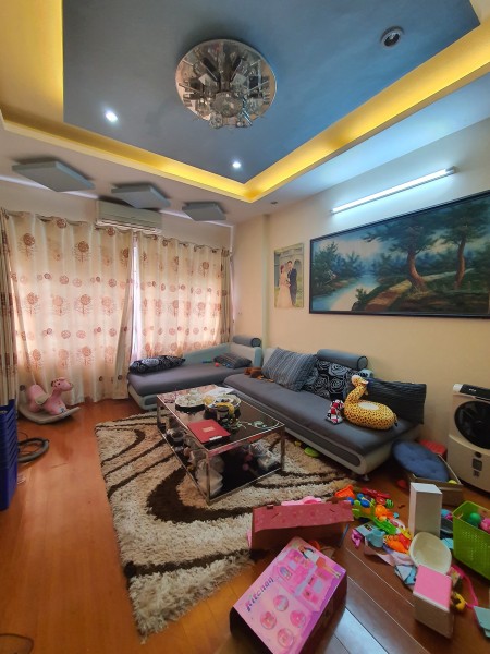 NHÀ ĐẸP Ở NGAY Ô TÔ TRÁNH Ngọc Lâm, Long Biên 5Tx55M2, hơn 6 tỷ. LH:O977.611.089