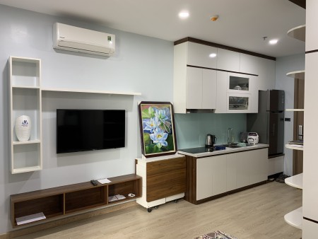 Cho thuê căn studio tầng 10 toà G3 Vinhomes Greenbay Mễ Trì
