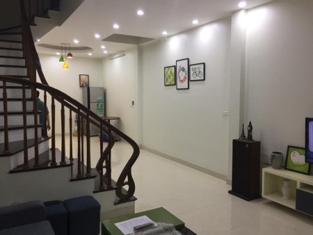 HƠN 2 TỈ CÓ NHÀ TÂY HỒ LÔ GÓC 3 MẶT THOÁNG 35M2 3 TẦNG