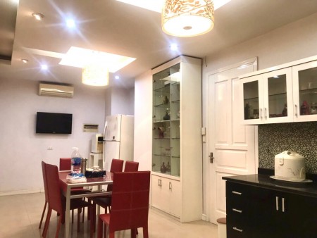 Cần bán Căn Hộ P1 Ciputra 145m2- 3 ngủ đủ đồ, cửa chính Đông Nam giá 4,1 tỷ có thương lượng