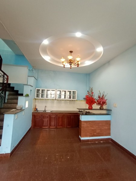 Bán nhà 78 Khuôn Việt, hòa thạnh Tân Phú, 93m2, 3 tấm, ngang 7,5 nở hậu 8,5, kinh doanh cực thuận lợi.