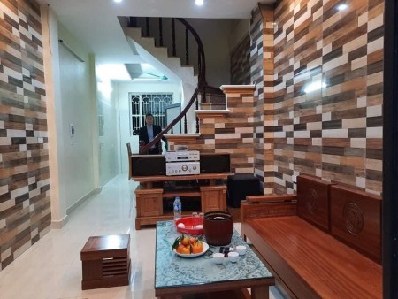 BÁN NHÀ NGÕ 282 KIM GIANG, ĐI LẠI GIAO THÔNG, AN NINH THUẬN LỢI