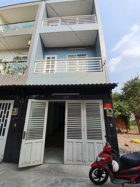 Bán nhà 1 trệt 2 lầu phường Hiệp Bình Phước quận Thủ Đức sát khu dân cư Hồng Đào