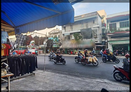 Nhà MTKD trong chợ Phú Lâm Q6. Có vỉa hè rộng DT 4x18M giá 23tr
