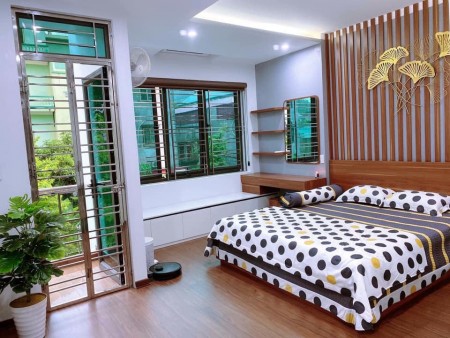 Nhà Sau Mặt phố Hàng Bún giá 8.3 tỷ, 34mx4T, đẹp, oto đỗ cạnh nhà