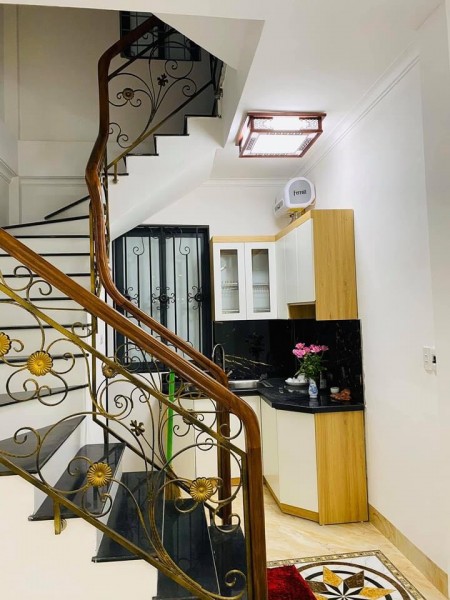 Bán nhà Láng Hạ 35m2 x 4 tầng, Giá nhỉnh 3 tỷ