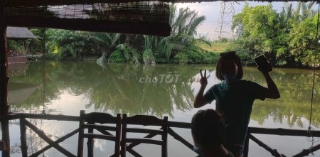 CHÍNH CHỦ CẦN BÁN GẤP LÔ ĐẤT THỔ CƯ SAU CHỢ BÌNH CHÁNH. GIÁ TỐT ĐẦU NĂM.