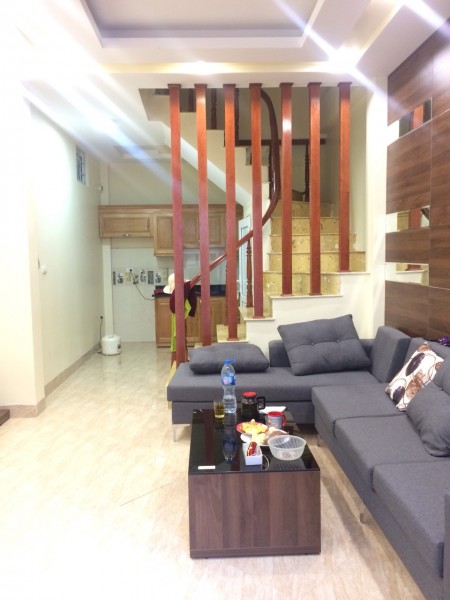 TÂY HỒ, NHÀ 4 TẦNG 40m2 MT 5M – NGỖ OTO VÀO NHÀ