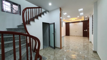 Cấp bán nhà Tây Sơn, ngõ 3 gác, sát taxi đỗ 52m2x5TxMT6.5m, 3.95tỷ