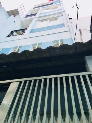 Đi Úc cần gấp Bán nhà 888/8A Lạc Long Quân, Phường 8, Quận Tân Bình, 60M2, 4PN, 3 Tầng, giá 5 tỷ 9