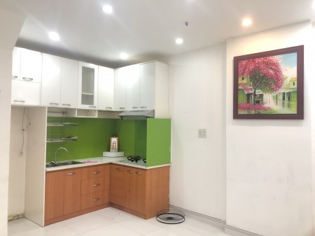 Nhà nguyên căn Phú Nhuận 2PN-2WC, nhà mới sạch sẽ chỉ 8tr/tháng. LH 0906699824