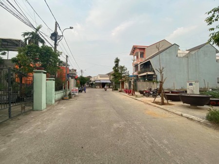 Đất mặt tiền đường Phạm Ngọc Thạch ngay tttp, diện tích 134,5m, giá tốt