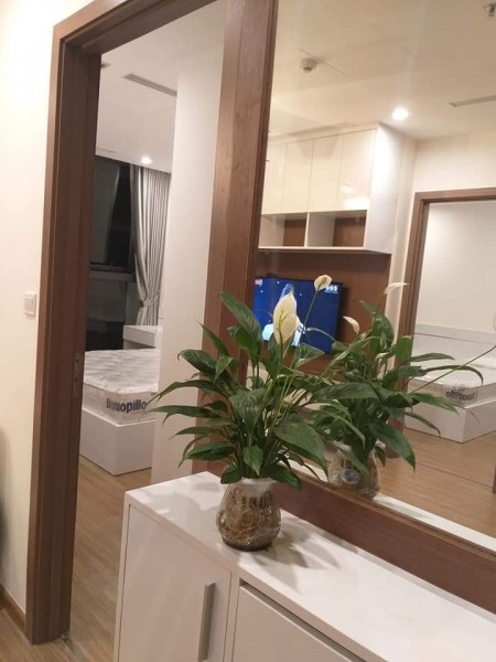 Cho Thuê Căn Hộ Vinhomes Sky lake 2 Phòng Ngủ Dt thông thủy 67m2 Full Đồ LH 0915436246