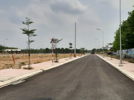 Cần bán lô M45, M50 khu đô thị Phương Toàn Phát Bến Cát. DT 65m2 /850 triệu