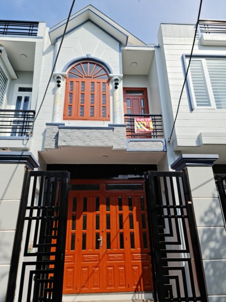 Đang kẹt BANK nên cần bán gấp nhà 1 Lầu Tân Hạnh, đường xe hơi vào tận cửa, sổ riêng thổ cư
