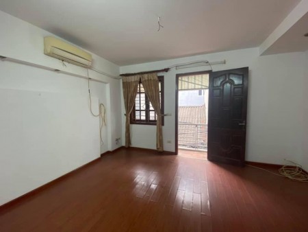 BÁN NHÀ XÃ ĐÀN 36M2 X 6T, LÔ GÓC 3 MẶT THOÁNG, ÔTÔ ĐỖ CỬA, CHỈ 5.4 TỶ.