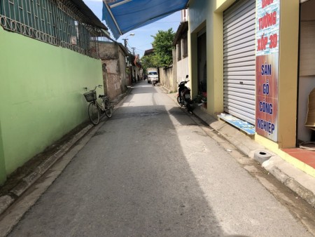 Bán đất Đa Tốn Lô góc vuông vắn 55m2 Đường nhựa ô tô qua. LH 0982852808
