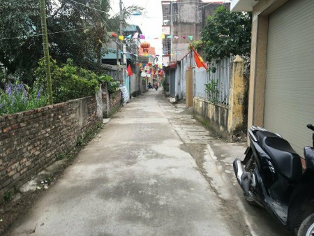BÁN NHÀ MỚI XÂY ĐƯỜNG NGUYỄN TRÃI –NGÕ RỘNG – TẶNG KÈM NỘI THẤT . GIÁ CHỈ 3 TỶ .