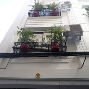Bán nhà phố Bồ Đề diện tích 57.5m, 4 tầng mới đẹp, gần hồ, giá 4.1 tỷ