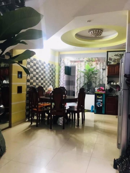 Bán Nhà Tân Phú 104m2 4 tầng HXH tránh Giá chỉ 8,3 tỷ