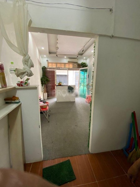 Nhà hẻm 6m, sát MT Lê Văn Sỹ - Huỳnh Văn Bánh, 3PN, kinh doanh tốt, 14 triệu (Đã cọc)