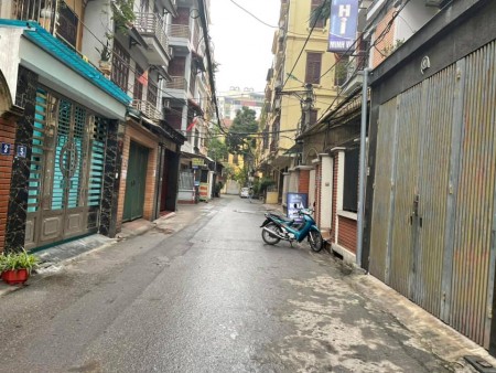 Bán nhà Phố Trần Quốc Hoàn, Cầu Giấy, Hà Nội. 54m2x6t, giá 12.2 tỷ.