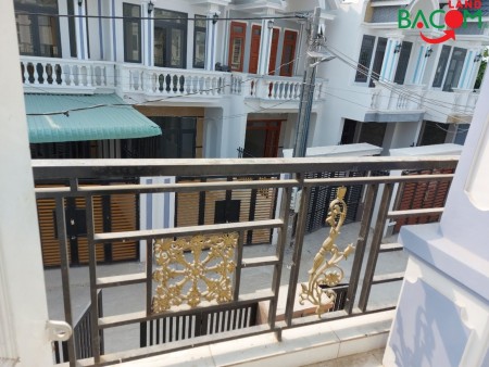 Nhà 1 lầu Bửu Hòa, sổ riêng hoàn công, gần cầu Ghềnh, chỉ cần 990tr là dọn về ở ngay, đường ô tô 2 chiều