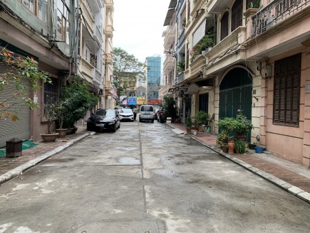 Bán nhà cấp 4 tại khu A45 Tư Đình, ngõ ô tô, 2 mặt đường trước sau.