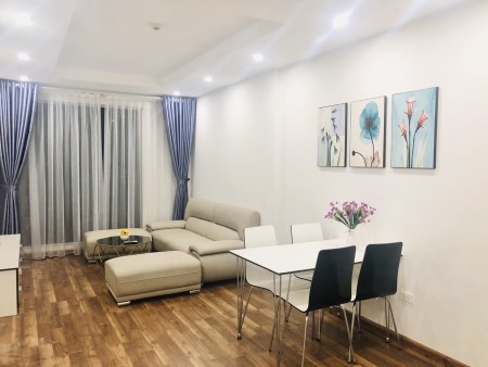 Cho thuê chung cư Goldmark City 136 Hồ Tùng Mậu 83m 2PN 2WC Full nội thất.L/H :0963146006