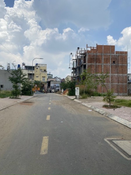 Đất Quận 12, Thạnh Lộc 13, sát ngã tư ga, đường nhựa sổ riêng