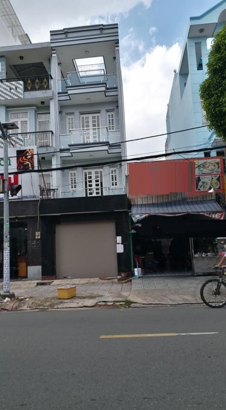 Mặt Tiền kinh doanh vị trí đẹp giá tốt dt 4 x 17 Cây Keo